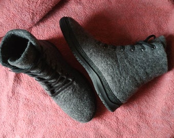 Mens felt boots, wool shoes, winter boots, felted, grey valenki, gray, snow boots, felted shoes, shoes men, mens shoes, lace up boots, eco