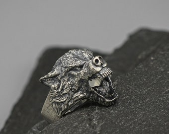 Sterling silver wolf ring
