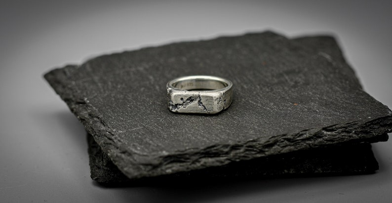 Rough fracture brutalist style band, silver signet ring 8 mm ring top width