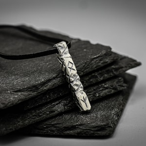 Collar de runas vikingas antiguas, colgante de plata personalizado, joya de barra