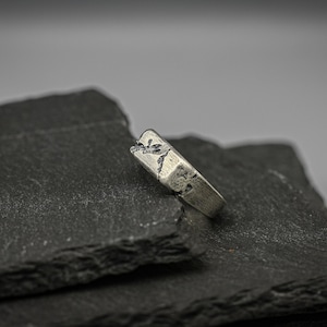 Rough fracture brutalist style band, silver signet ring image 7