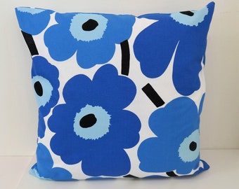 Double sided 18'' PIENI UNIKKO pillow cover, handmade from MARIMEKKO cotton fabric. Pillow size 45x45 cm (18''x18'')