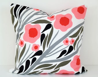 Double sided 18&#39;&#39; LEHVÄ (SPRIG) pillow cover, handmade from MARIMEKKO cotton fabric. Pillow size 45x45 cm (18&#39;&#39;x18&#39;&#39;)