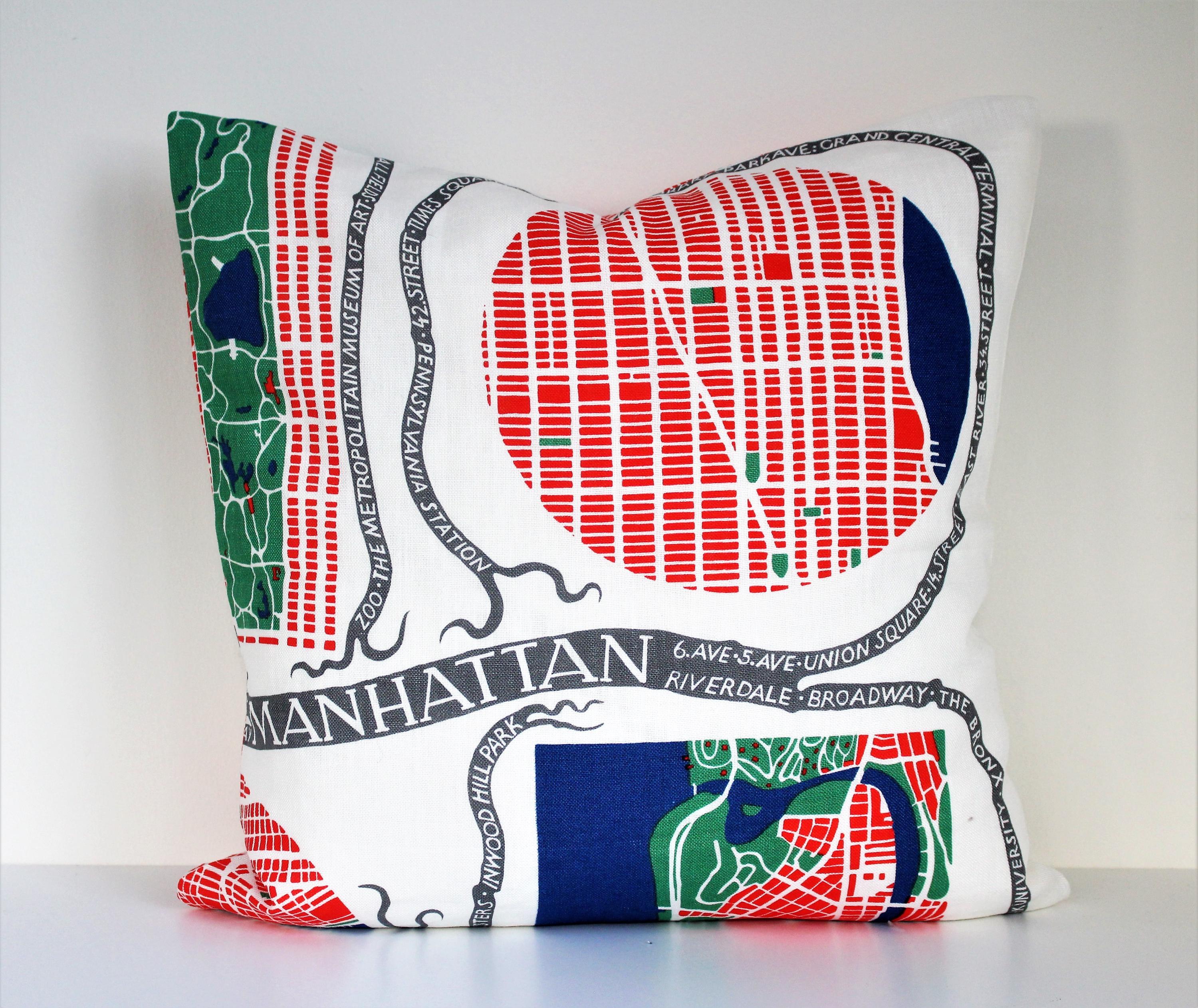 両面20インチのMANHATTAN枕カバー。デザイン：Josef Frank