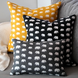 Svenskt tenn pillow - Etsy 日本