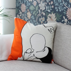 Double sided 20&#39;&#39; FRIENDS (YSTÄVÄT) pillow cover, handmade from MARIMEKKO cotton fabric. For pillow size 50x50 cm (20&#39;&#39;x20&#39;&#39;)