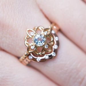 18K Gold Diamond Flower Wedding Band Ring 14K Rose Gold Floral Wedding Ring White Gold Platimun Bridal Jewelry 18K Solid Gold Diamond Ring