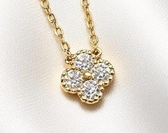 1.2ct Moissanite Diamond Flower Pendant Necklace: 18K Gold Sterling Silver Floral Lucky Clover Charm