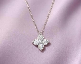 Sterling Silver Moissanite Diamont Flower Necklace, Dainty Sparkling Floral Pendant, Minimalist Fine Jewelry