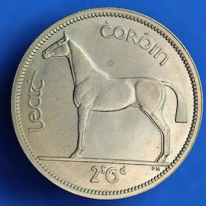 GENUINE 1966 Irish Half Crown 2/6 Ireland EIRE coin, Irish Hunter [04/25 32462]