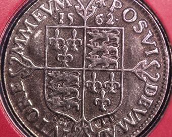 REPRODUCTION Tudor Coins Henry VIII (24mm) & Elizabeth I (24mm) in information folder [HECPS]