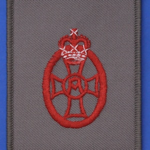 British Army Militaria - British Royal Army Nurse Corps QARANC Cloth Patch / Badge [CT1]