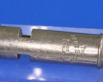 Vintage Whistle, Small Vintage The ACME Scout Whistle, Made in England, 6cm long  [R02/26 31837]