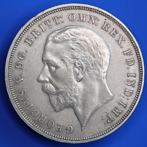 GENUINE British Coin -  1935 George V Crown, five shillings, Rocking Horse coin  [07/25 32917]