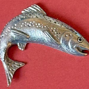 Saumon écossais en étain fabriqué en étain fourni sur une épingle avec fermoir [SSALPIN]