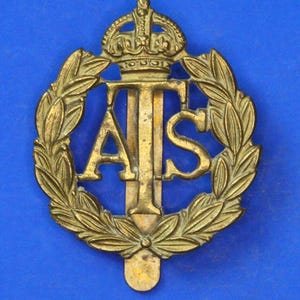 British Army Vintage World War 2 - WW2 Auxiliary Territorial Service Corps ATS Cap Badge        [R09/25 30360]