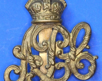 British Army Vintage World War 1 - WW1 The Army Pay Corps 1902-20 Cap Badge      [09/25 33141]
