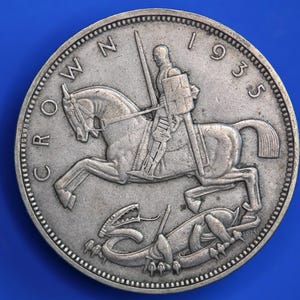 GENUINE British Coin -  1935 George V Crown, five shillings, Rocking Horse coin  [07/25 32918]