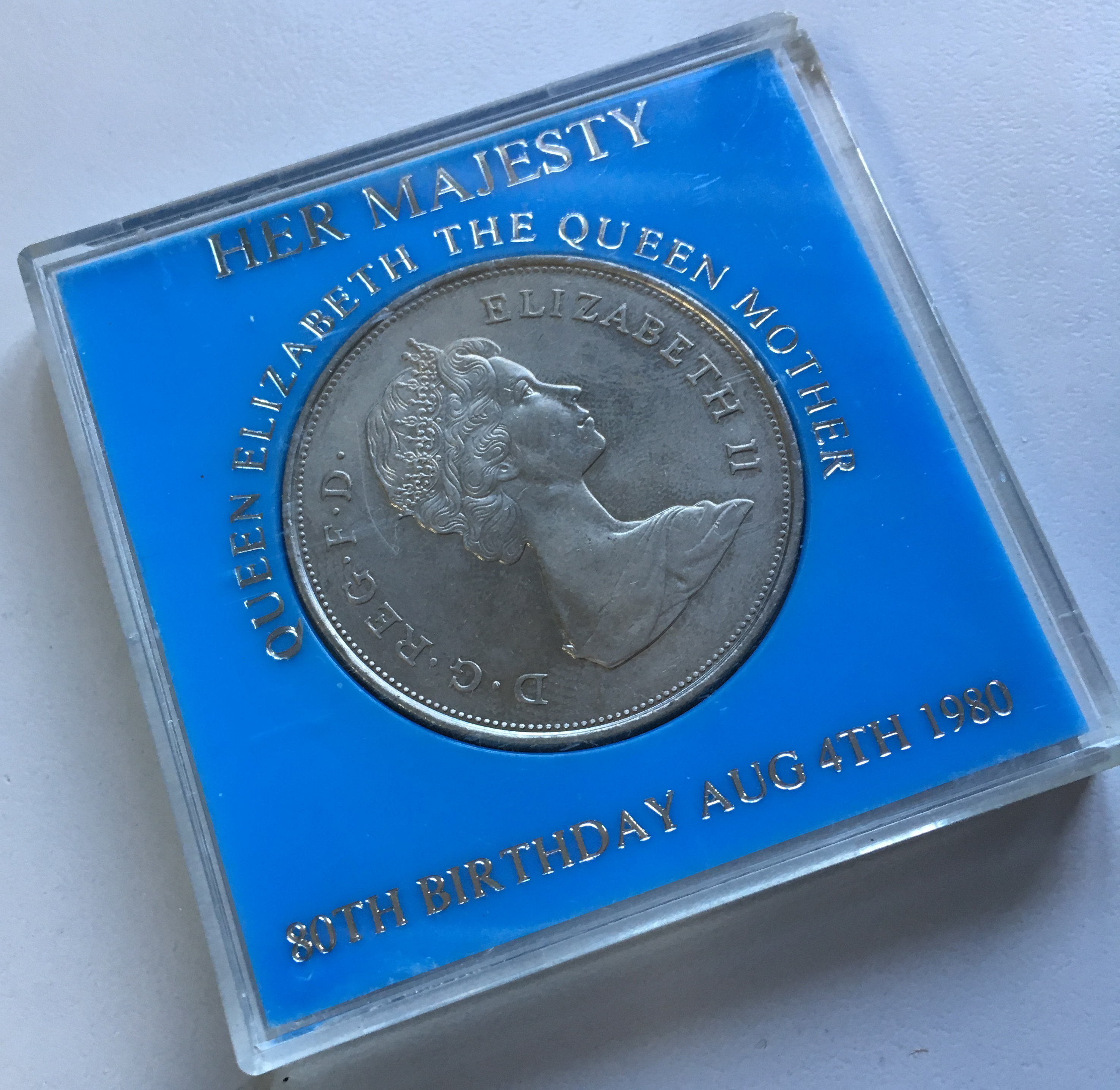 GENUINE 1980 Queen Mother 80th Birthday Crown (cased) Elizabeth II