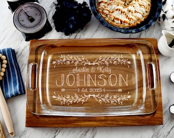 Personalized Casserole Dish Pyrex Baking Dish Engraved Name  Present Mother&#39;s Day Wedding Gift Bridal Shower Glass CoupleChristmas