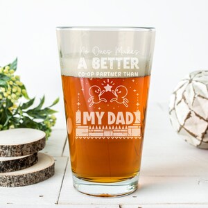Funny Gamer Dad Pint Glass | &quot;Press H to Hug&quot; Etched Beer Glass