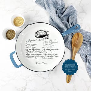 Custom cast iron skillet, Laser Engraved skillet, Engraved Baking Dish - Personalized Casserole Pan & Hand-Written Recipe- Great Gift Idea