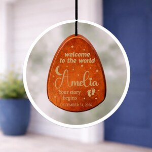 Personalized New Baby Wind Chime | Custom Birth Announcement Gift | Engraved with Baby Name & Date | Keepsake for Nursery or Parents imagen 3