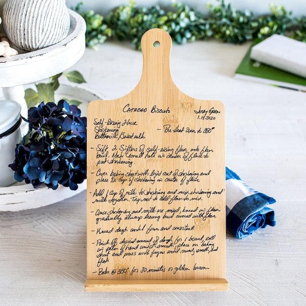 Custom recipe stand with handwritten recipe engraved into the wood | Fathers Day