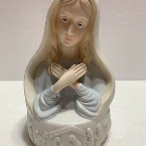 Vintage Virgin Mary Music Box, Ave Maria, Vintage San Francisco Music Box Company, Porcelain Virgin Mary, Madonna Music Box Mother's Day image 7