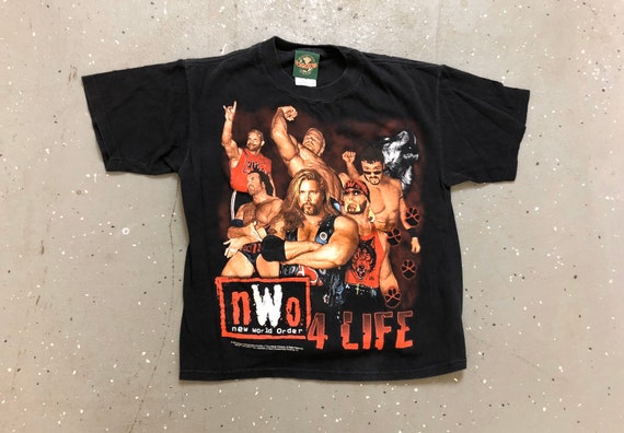 90s Wrestling Tee. 1990s NWO Wolfpac T-shirt. W