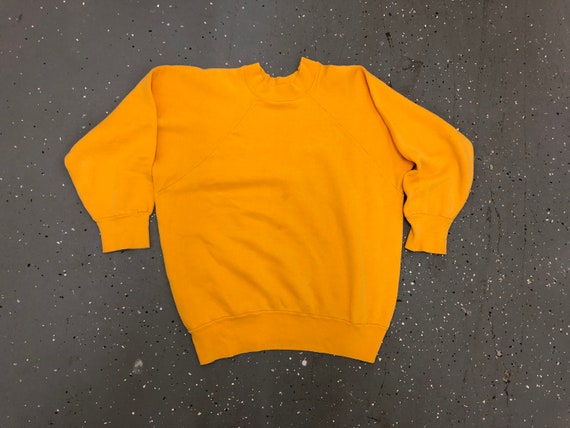 1960s Yellow Sweatshirt 60s Raglan Sleeve sweatshi