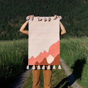 Desert Peaks - Cotton flatwoven kilim rug. Vegan. 2x3ft.