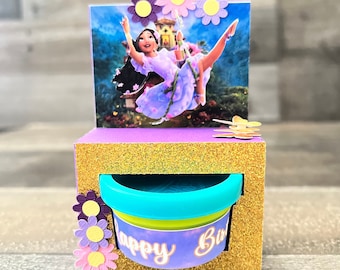 Encanto Isabella Play-Doh Party Favor Box: Kids Birthday Activity