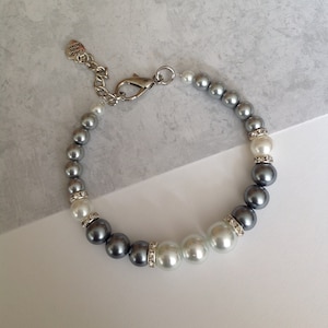Collar elegante de perlas para perro y gato, color blanco y gris, con detalles de diamantes de imitación y cuentas, para cachorros, para bodas y novias.