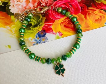 Saint Patrick's Day Dog Cat Collar Necklace Beaded Green & Gold Pet Jewelry Shamrock Charm Bling Puppy Collar Clover Charm Pet Accessory