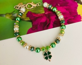 St Patrick's Day Pet Collar Necklace Green Shamrock Charm Bling Clover Charm Elegant Pearl & Crystal Dog Cat Jewelry Accessory