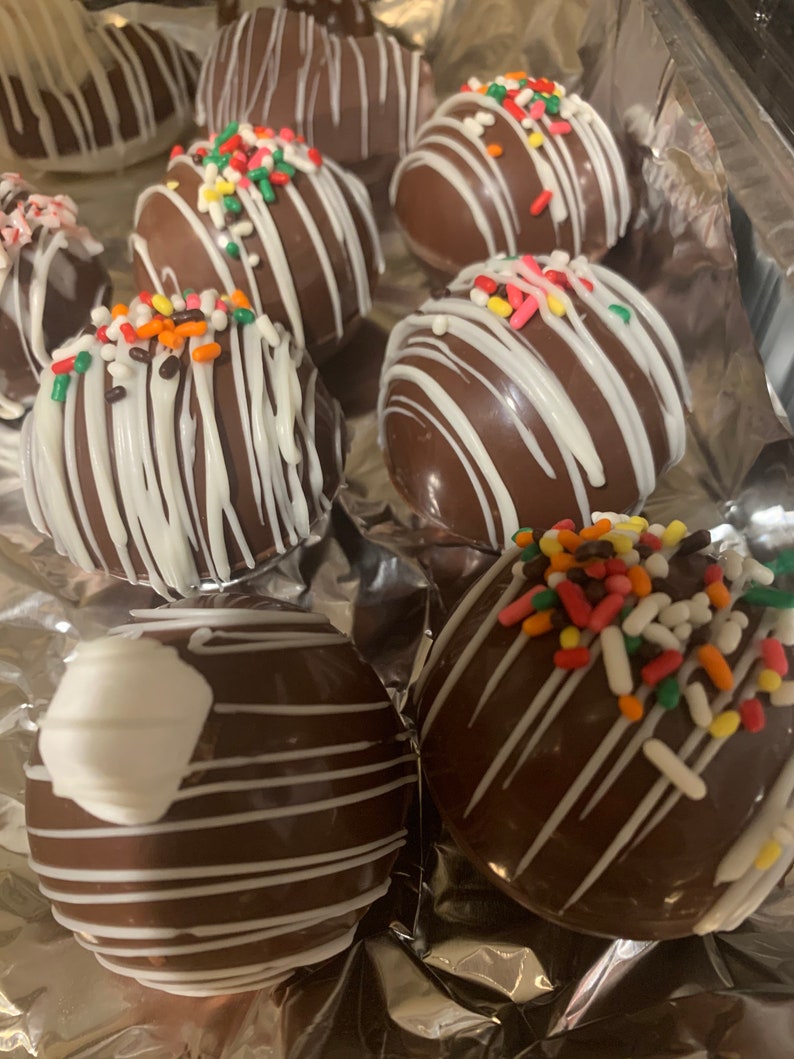 Chocolate cocoa bombs