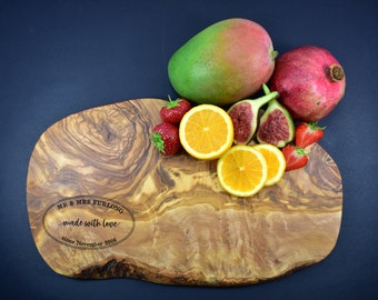 Personalised Chopping Board Olive Wood Cutting Board Oval Live-Edge Wooden Cheeseboard Rustic Presentation Serving Board Wedding New Home