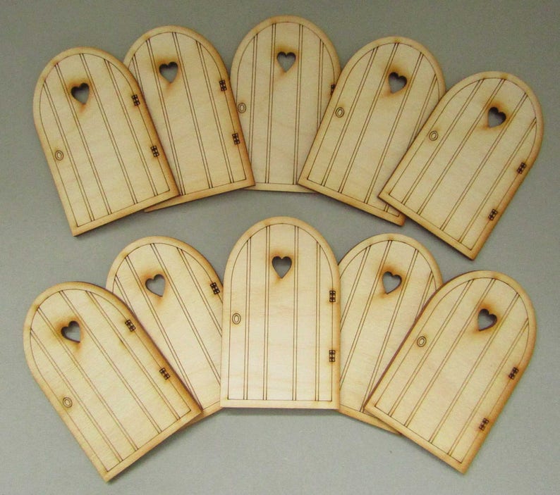 Wooden Fairy Door – Plain Heart Fairy Door Craft Shape. Pack of 10 Real Woodgrain Fairy Doors, ideal for gift bags, parties 