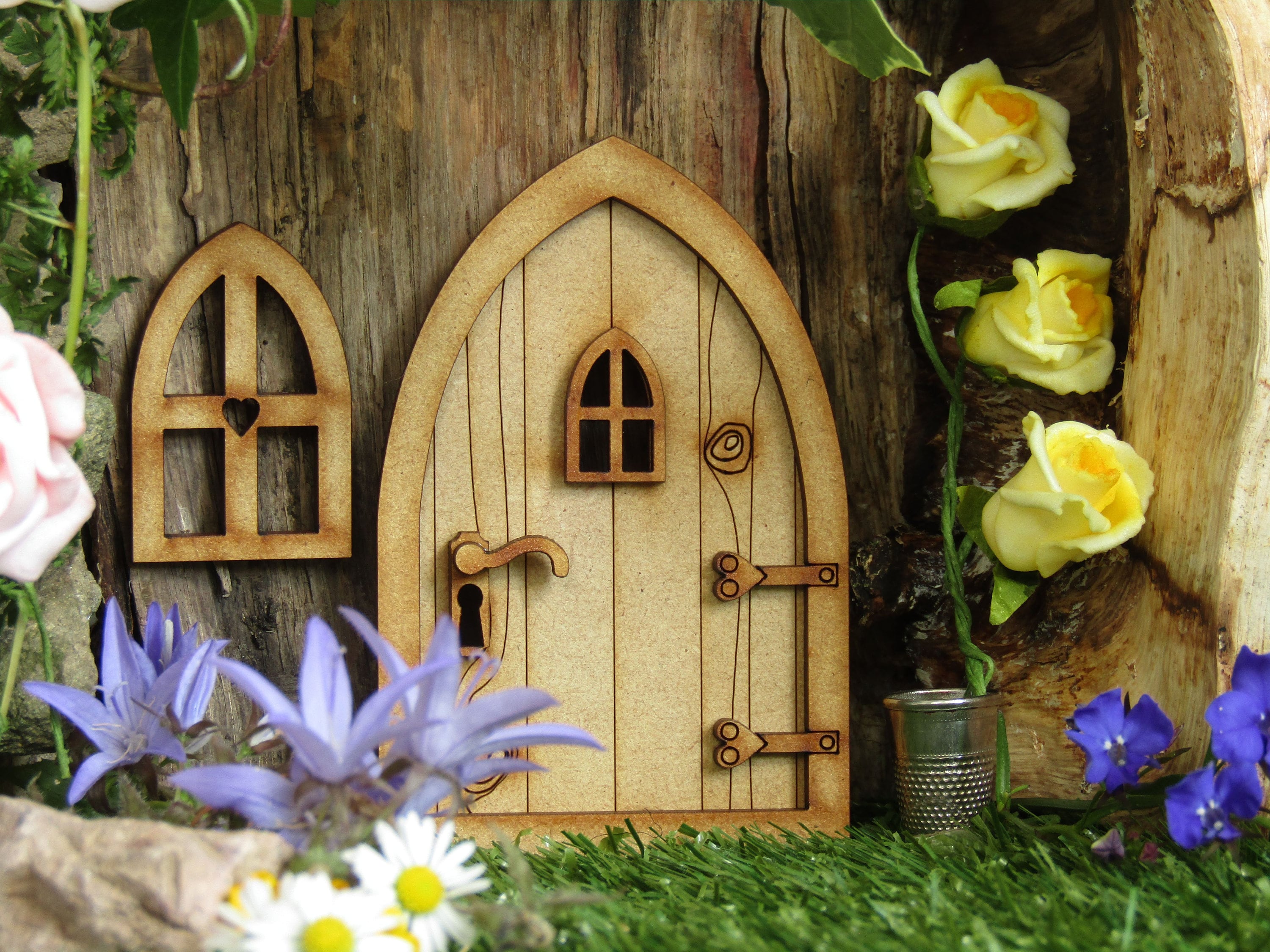3D Self-Assembly Wooden Fairy Door Craft Kit with Fairy Window and Door Handle Sleeping 3D DIY Door Decoration Wooden Door YIlanglang Country Cottage Fairy Door