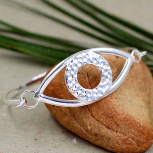 Bracciale rigido anti-malocchio, gioiello protettivo per le mani, gioiello in argento sterling 925 massiccio, bracciale rigido fatto a mano, regalo di anniversario, regalo di laurea