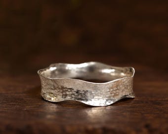 Handmade Hammered Sterling Silver Bangle Bracelet 6.5cm Diameter,Rustic Textured Bangle,Minimalist Jewelry
