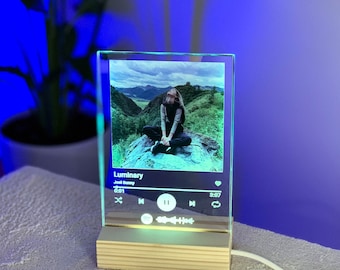 Plaque musicale LED RVB en verre personnalisée, veilleuse photo personnalisée avec code-barres de chanson numérisable