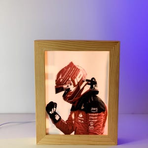 Handmade LED Photo Frame: Custom Acrylic Light Box (7.2 x 9.2 in)