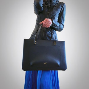 Personalisierte Laptoptasche/ Umhängetasche aus Leder für Frauen, Leder Umhängetasche, Leder Tote Bag, Frauen Arbeitstasche, individuelle Größe verfügbar