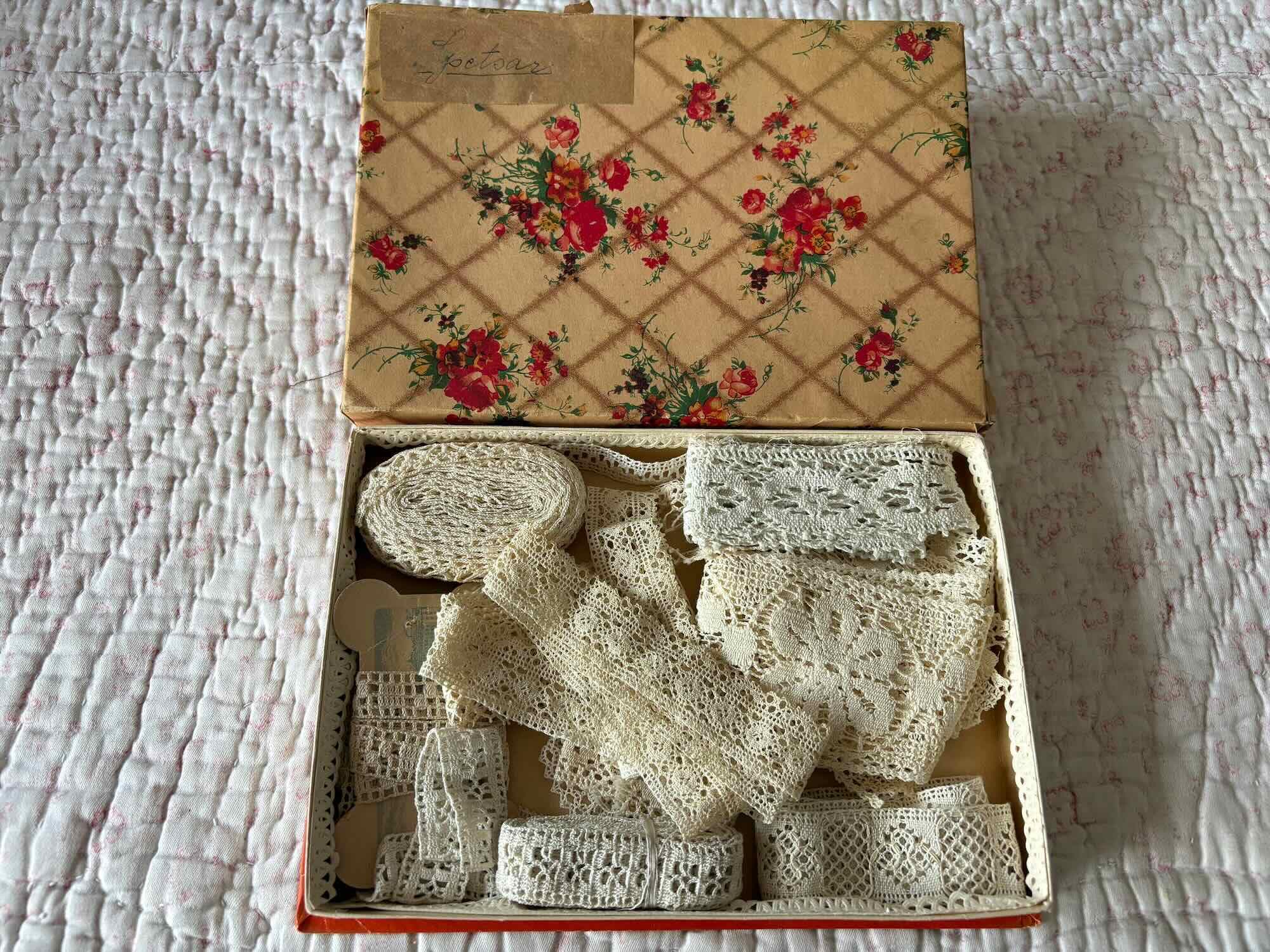 Antique Honiton Lace - Etsy UK