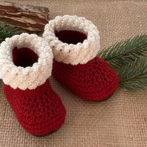 PDF: Baby Booties Santa 0-6 months Crochet Pattern image 3