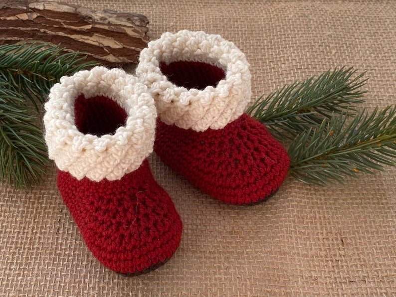 PDF: Baby Booties Santa 0-6 months Crochet Pattern image 3