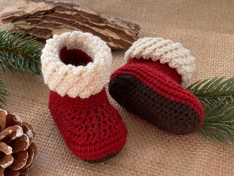 PDF: Baby Booties Santa 0-6 months Crochet Pattern image 5
