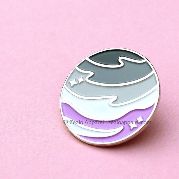 Épingle en émail planète asexuée pastel | fierté d'as subtil demisexuel aroace drapeau lgbtq cadeaux badge lgbt espace bizarre gris asexualité science tige